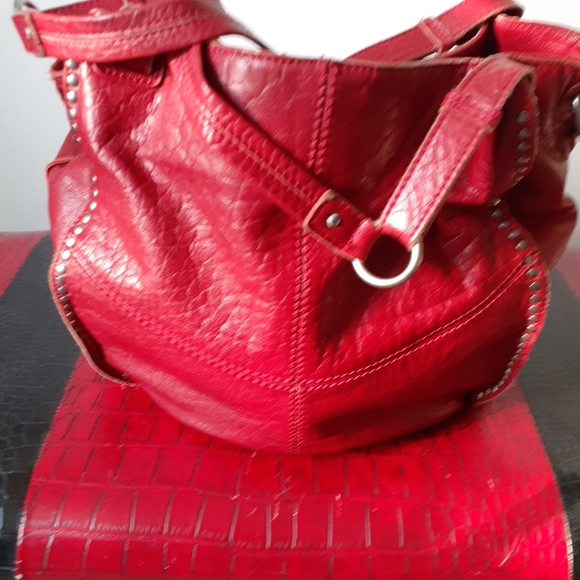 Purses - Picture 2 of 6